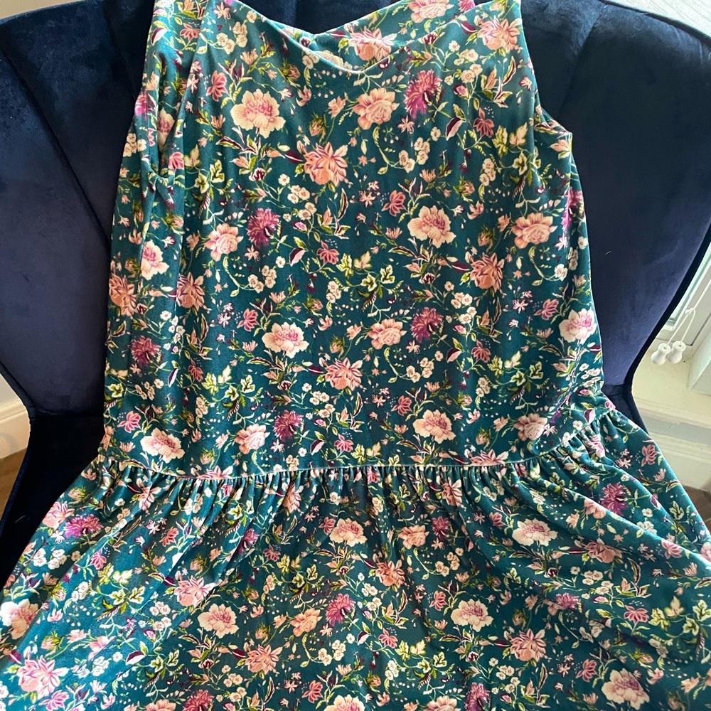 New Girls beautiful MAE LI ROSE Flower dress size 10
